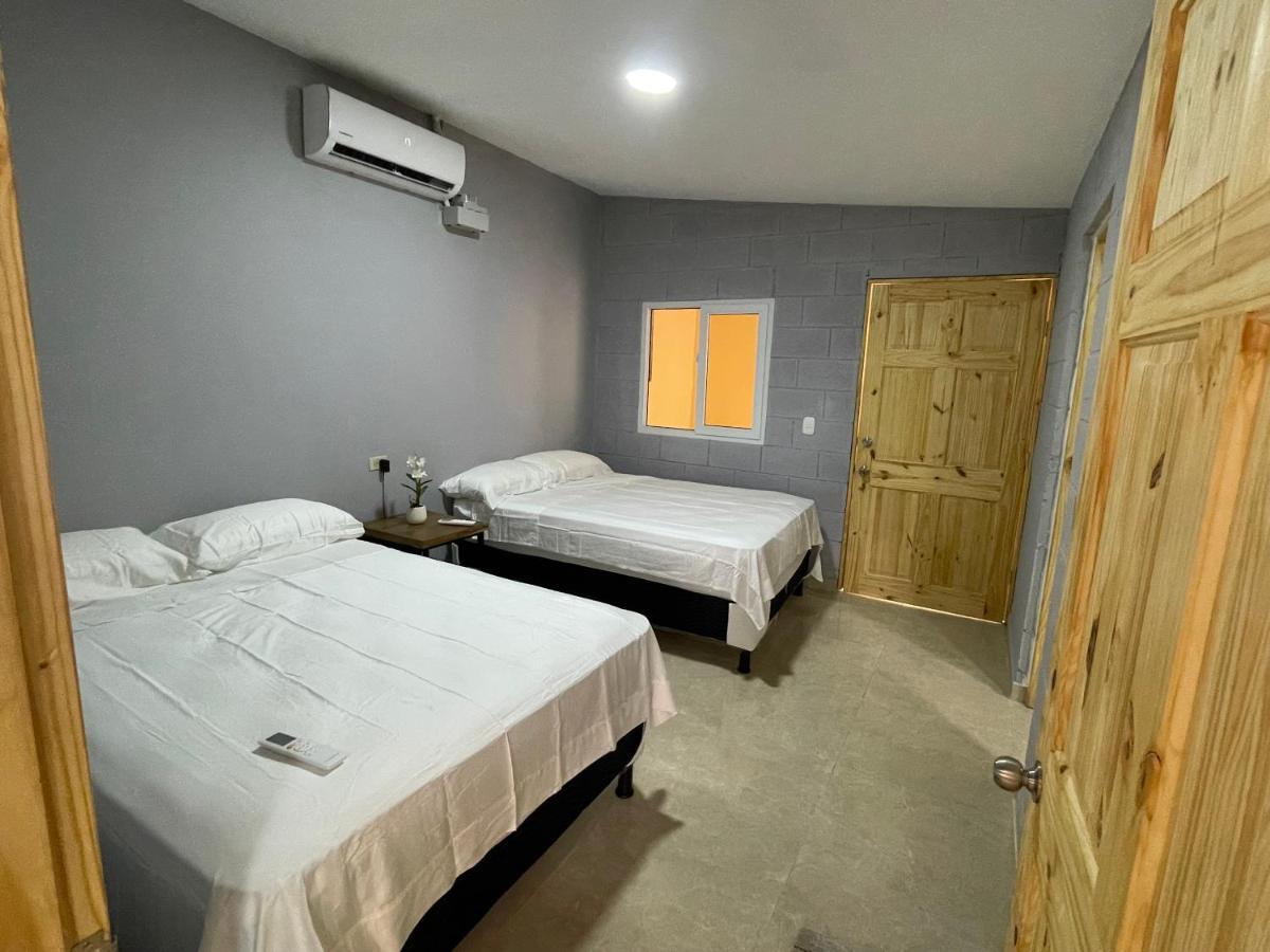 Hostal Camila'S Tamanique Екстер'єр фото