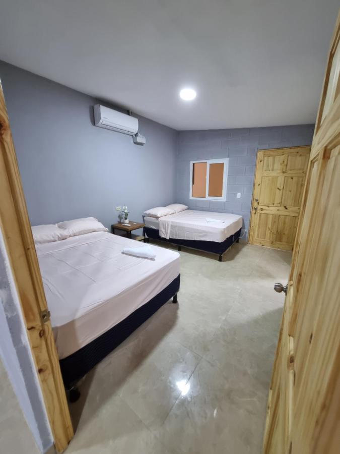 Hostal Camila'S Tamanique Екстер'єр фото