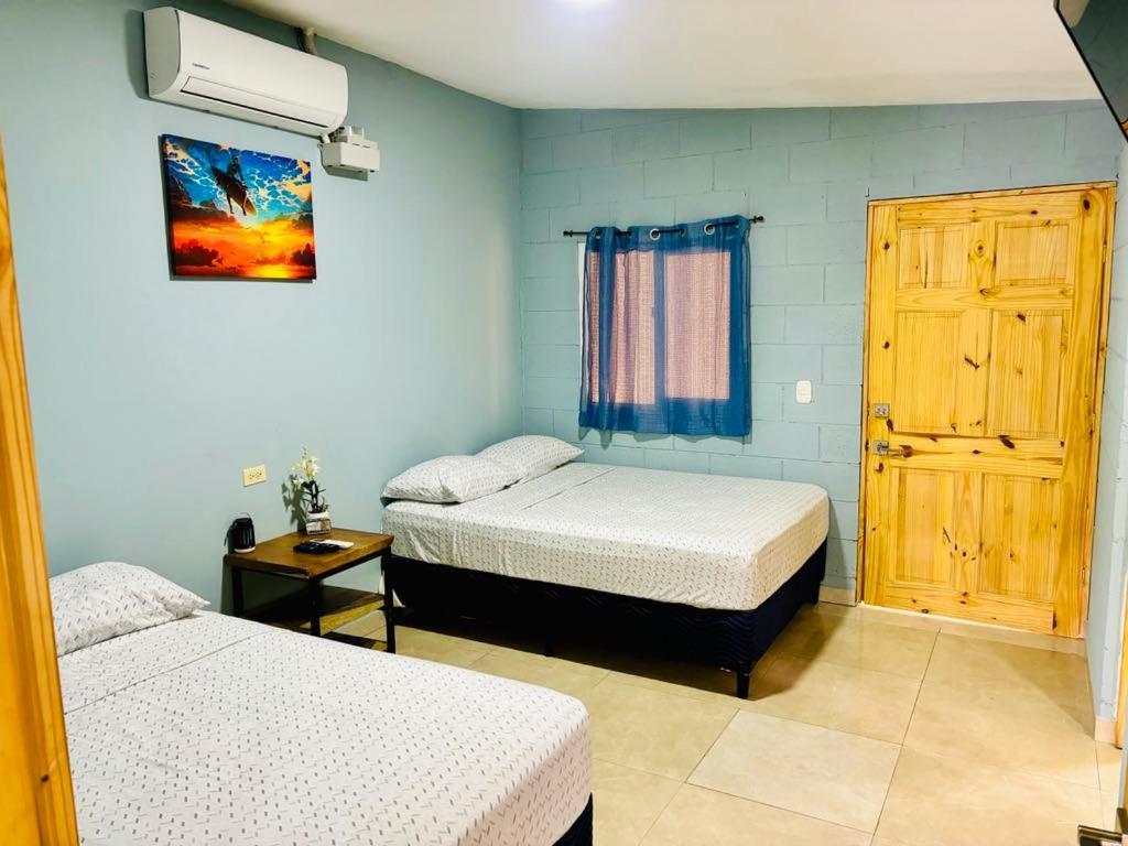 Hostal Camila'S Tamanique Екстер'єр фото