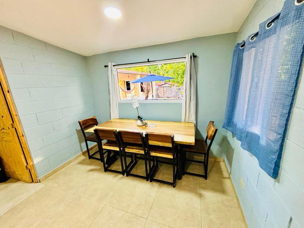 Hostal Camila'S Tamanique Екстер'єр фото
